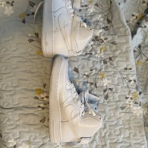 High top Air Force 1 Nike